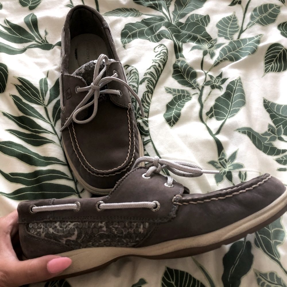 Sperry Boat Shoes Size 8